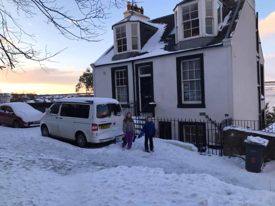 Forth Reflections Self Catering South Queensferry Ngoại thất bức ảnh