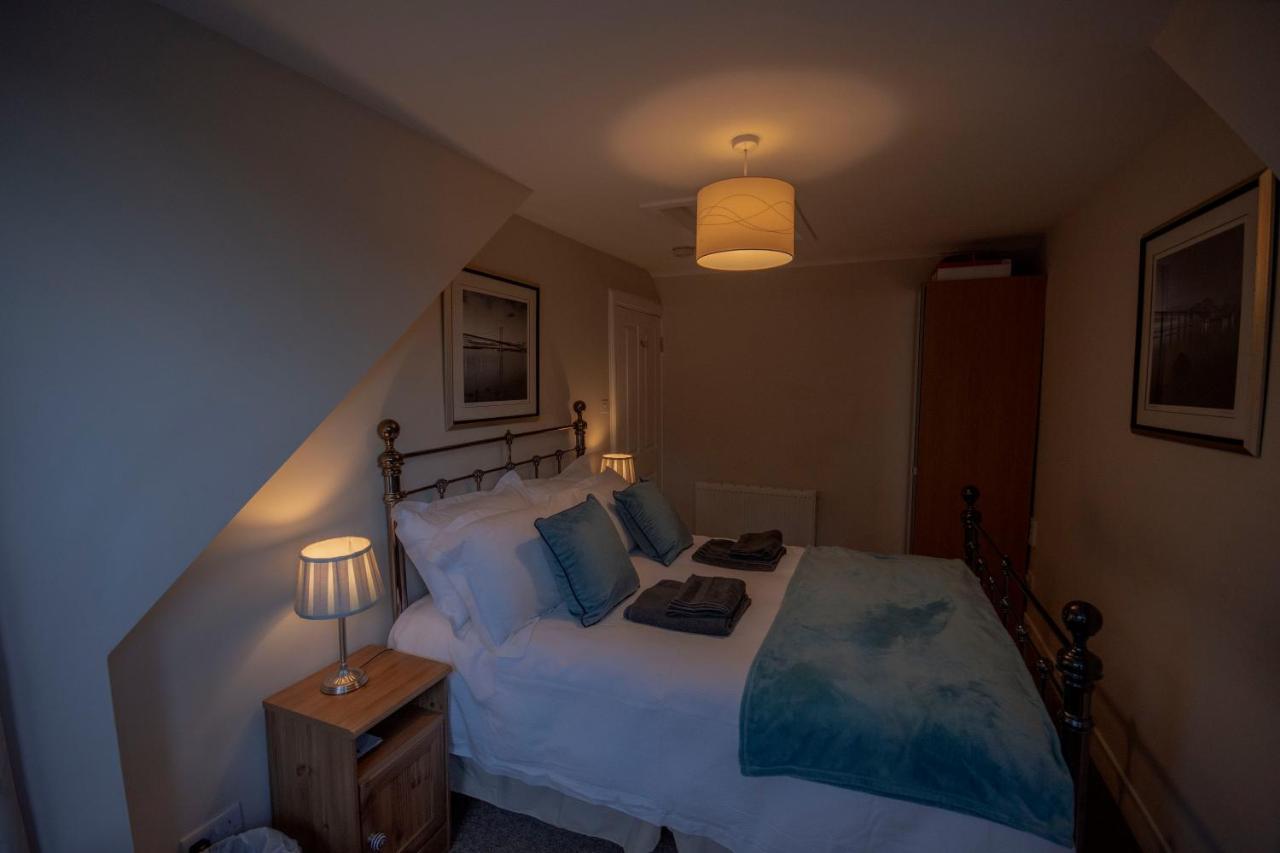 Forth Reflections Self Catering South Queensferry Ngoại thất bức ảnh