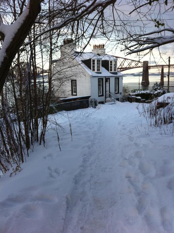 Forth Reflections Self Catering South Queensferry Ngoại thất bức ảnh